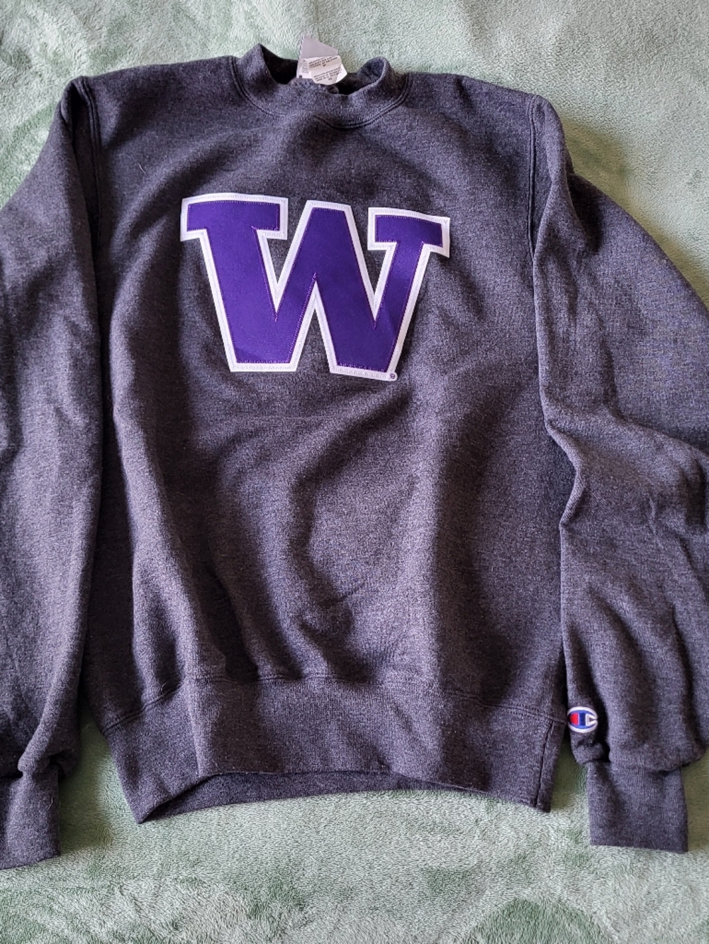University Of Washington Champiom Crewneck - XS - with Embroidered Logo